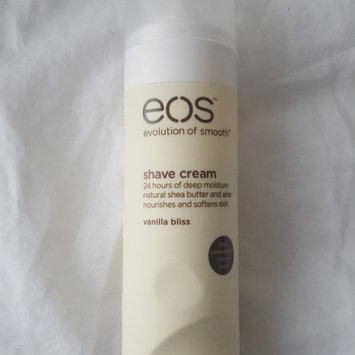 Photo of eos™ Ultra Moisturizing Shave Cream Pomegranate Raspberry uploaded by Lmotive s.