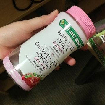 Photo of Nature's Bounty Hair, Skin & Nails Gummies uploaded by Thi Ngoc Anh P.