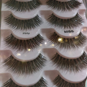 Photo of Kiss Looks So Natural Lashes Flirty uploaded by Corrina Y.