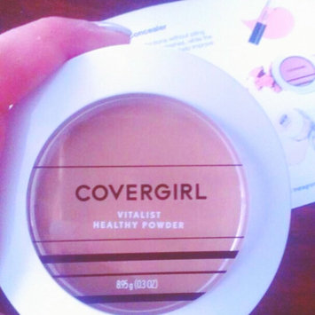 Photo of COVERGIRL Vitalist Healthy Setting Powder uploaded by Adriana C.