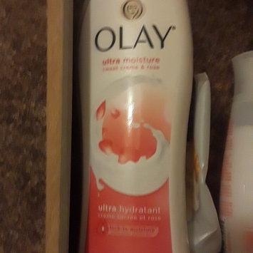 Photo of Olay Ultra Moisture Shea Butter Body Wash uploaded by Alyssa M.