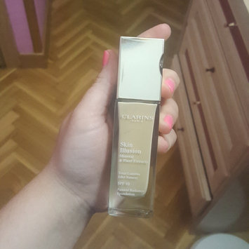 Photo of Clarins Skin Illusion SPF 10 Natural Radiance Foundation uploaded by Cristina d.