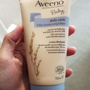 Photo of Aveeno® Daily Moisturizing Body Wash uploaded by Camille A.