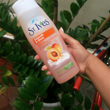 Photo of St. Ives Exfoliating Apricot Body Wash uploaded by Scarlet B.