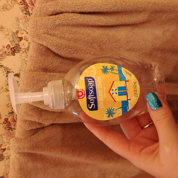 Photo of Softsoap® Crisp Cucumber & Melon Liquid Hand Soap uploaded by Amanda E.