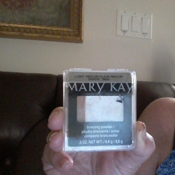 Photo of Mary Kay Sheer Mineral Pressed Powder - Bronze 1 uploaded by Kimberly Lukacs L.