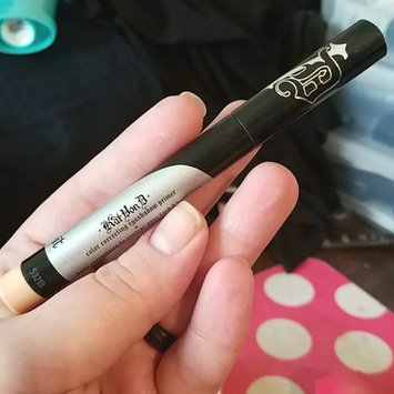 Photo of Kat Von D Lock-it Color Correcting Eyeshadow Primer uploaded by Andrea L.