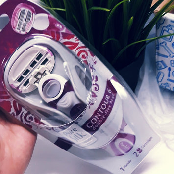 Photo of Pure Silk Contour 6 Premium Disposable Razors uploaded by Yasmil A.