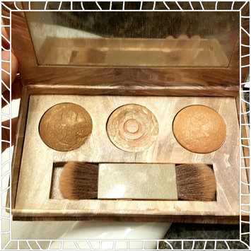 Photo of Urban Decay Naked Illuminated Trio Shimmering Powder for Face and Body uploaded by Destiny H.