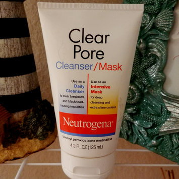 Photo of Neutrogena® Clear Pore Cleanser/Mask uploaded by Ruby Z.