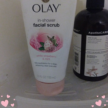 Photo of Olay White Strawberry & Mint In-shower Facial Scrub uploaded by member-ddaff