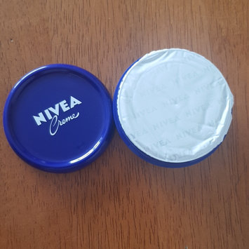 Photo of NIVEA Creme uploaded by L A U R E N ♡ W.