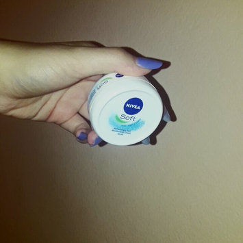 Photo of NIVEA Refreshingly Soft Moisturizing Cream uploaded by L A.
