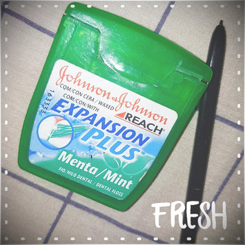 Photo of REACH® Mint Waxed Floss uploaded by Nada A.