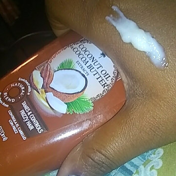 Photo of Garnier Whole Blends Coconut Oil & Cocoa Butter Extracts Smoothing Conditioner uploaded by Tiff💋MPGB C.