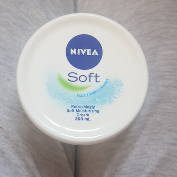 Photo of NIVEA Refreshingly Soft Moisturizing Cream uploaded by L A U R E N ♡ W.