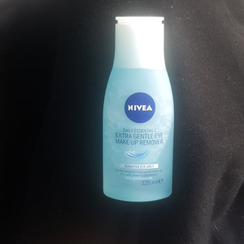Photo of NIVEA Daily Essentials Extra Gentle Eye Make-Up Remover uploaded by L A U R E N ♡ W.