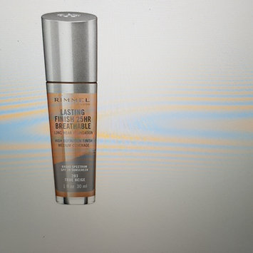 Photo of Rimmel London Lasting Finish Breathable Foundation uploaded by Enes Y.
