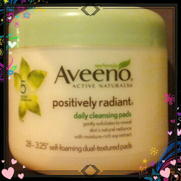 Photo of Aveeno® Positively Radiant Exfoliating Daily Cleansing Pads uploaded by Danielle L.