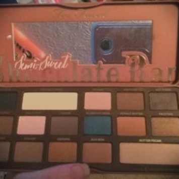 Photo of Too Faced Semi Sweet Chocolate Bar Eyeshadow uploaded by Brittany M.