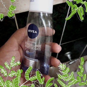 Photo of NIVEA Daily Essentials Extra Gentle Eye Make-Up Remover uploaded by Elisa C.