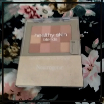 Photo of Neutrogena® Healthy Skin Blends uploaded by 🌠Lupit@ 💕.