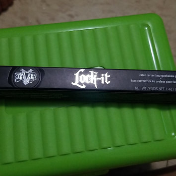 Photo of Kat Von D Lock-it Color Correcting Eyeshadow Primer uploaded by 🌴🍃🌿🌊Made i.