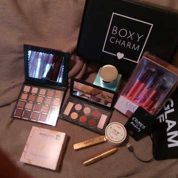 Photo of Violet Voss PRO Eyeshadow Palette - HG uploaded by Mari Q.