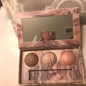 Photo of Urban Decay Naked Illuminated Trio Shimmering Powder for Face and Body uploaded by ♠️~Toni S.