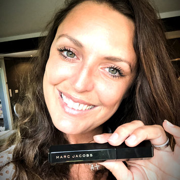 Photo of MARC JACOBS BEAUTY Velvet Noir Major Volume Mascara uploaded by Caroline R.