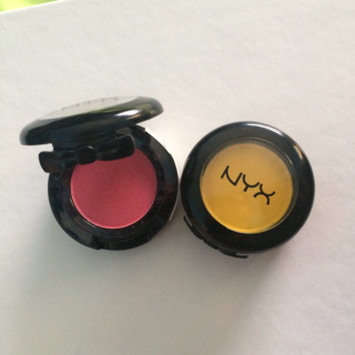 Photo of NYX Hot Singles Eye Shadow uploaded by Jessicurris M.