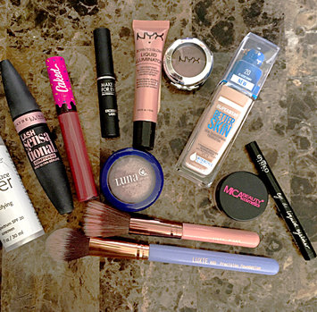 Photo uploaded to #MyMakeupBag by Syd😸 T.