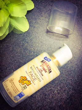 Photo of Hawaiian Tropic® Silk Hydration Weightless SPF 30 Face Sunscreen uploaded by Alyee H.