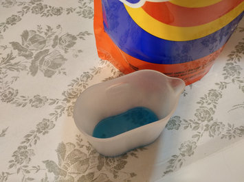 Photo of Tide Original Scent HE Turbo Clean Liquid Laundry Detergent uploaded by Lorna W.