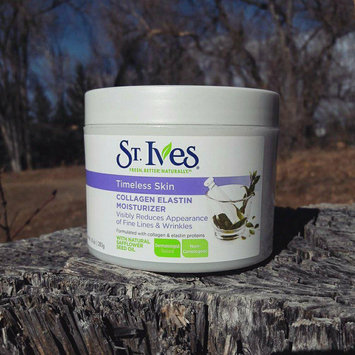 Photo of St. Ives Renewing Collagen Elastin Moisturizer uploaded by Svetlana M.