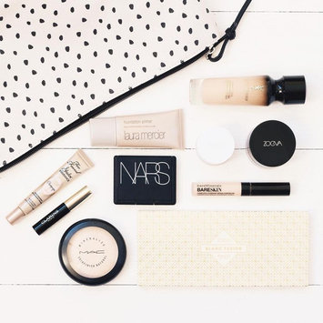 Photo of Yves Saint Laurent Youth Liberator Serum Foundation uploaded by The simple girl by noura ✿.