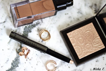 Photo of BURBERRY Fresh Glow Highlighter uploaded by Nisha T.