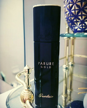 Photo of Guerlain Parure Gold Fluid Radiance Foundation uploaded by Backstory B.