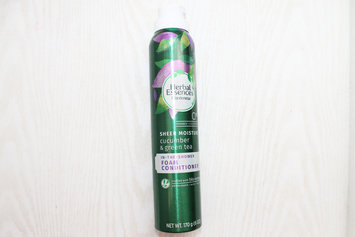 Photo of Herbal Essences Cucumber & Green Tea Foam Conditioner uploaded by Carol L.