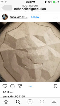 Photo of CHANEL Le Signe Du Lion Illuminating Powder uploaded by Laura H.