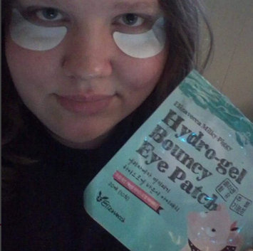 Photo of Elizavecca Milky Piggy Hydro Gel Bouncy Eye Patch 20pcs 20patches uploaded by Danielle B.