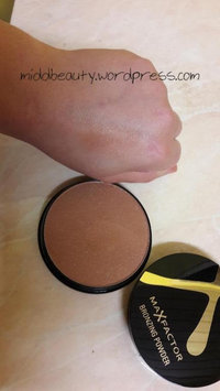 Photo of Max Factor Bronzing Powder 01 Golden uploaded by Shoog M.