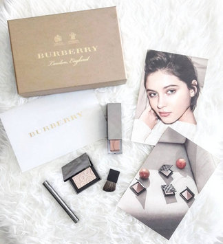 Photo of BURBERRY Fresh Glow Highlighter uploaded by Camila V.