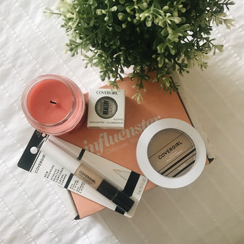Photo of COVERGIRL Vitalist Healthy Setting Powder uploaded by Nikki A.