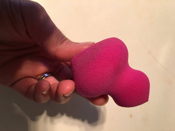 Photo of real techniques Miracle Sculpting Sponge uploaded by Pia G.