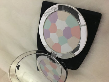 Photo of Guerlain Météorites Compact Light-Revealing Powder uploaded by Phuong T.