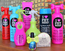 Photo of Pet Head Dirty Talk Deodorizing Shampoo uploaded by Jéssica S.