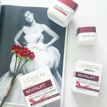 Photo of L'Oréal Paris RevitaLift Anti-Wrinkle + Firming Day Cream SPF 18 uploaded by Sarah S.