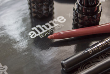 Photo of Kat Von D Everlasting Lip Liner uploaded by Kateryna P.