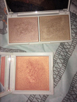 Photo of Jessica Liebeskind Illuminating Face Highlighter uploaded by Riley W.